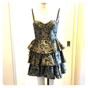 Alice + Olivia - cocktail dress -Gold/Navy brocade
